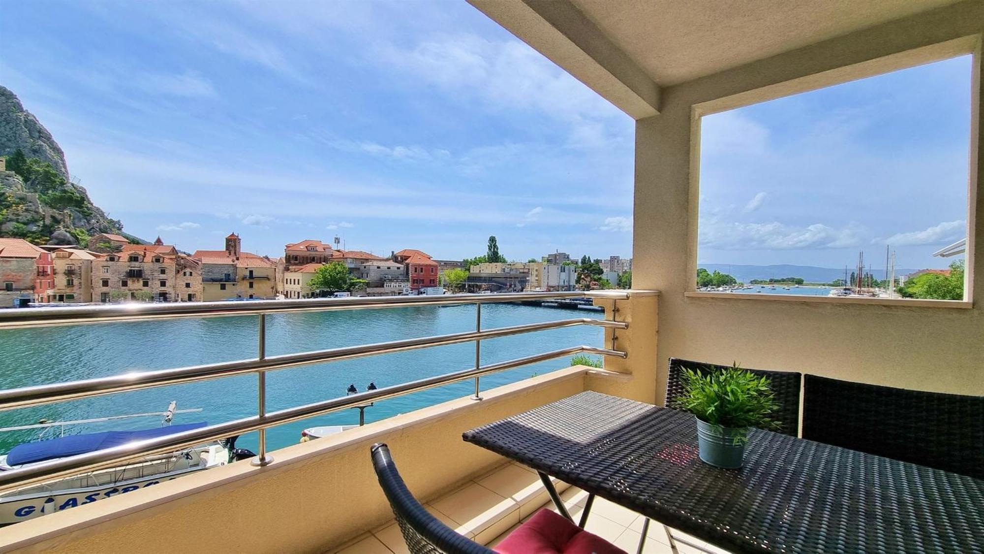 Mitra Zonata Blue Apartamento Omiš Exterior foto